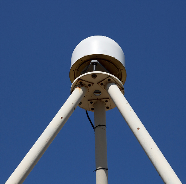 Autonomous Farming Antenna: 2cm Precision Seeding (-40℃~70℃ Resistance) Autonomous Farming Antenna: 2cm Precision Seeding (-40℃~70℃ Resistance)