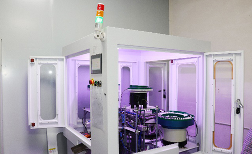 Antenna base automatic assembly machine